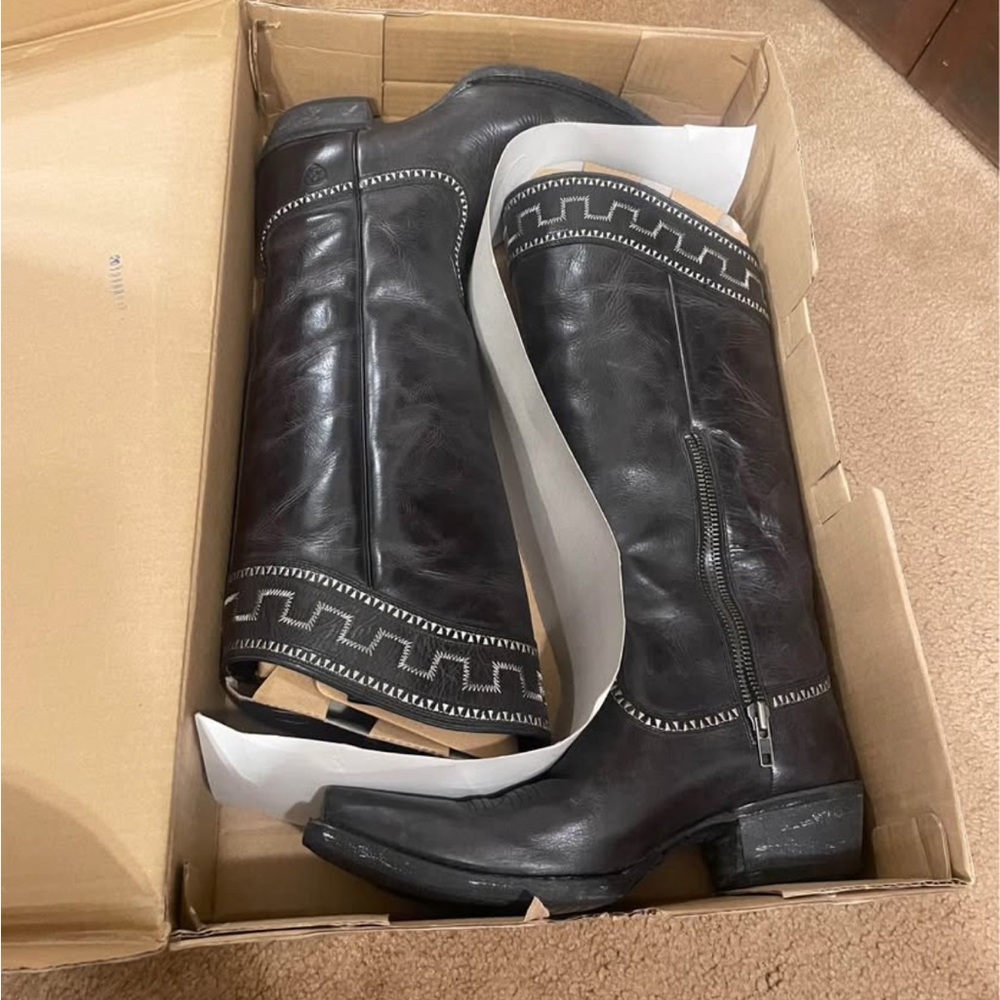 Ariat Sahara Tall Cowboy Boots - Picture 6 of 7